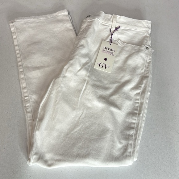 Women’s Gloria Vanderbilt Amanda High Rise Tapered Jean Size 16 White NWT - Picture 9 of 9